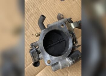 Brake Cleaner Clean Throttle Body