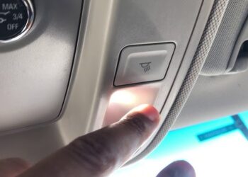 Turn off Tahoe Interior Lights