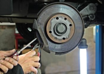 Warped Rotors Vibrations Braking